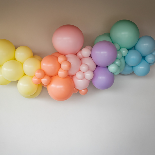 DIY Ballonslinger: Pastel regenboog